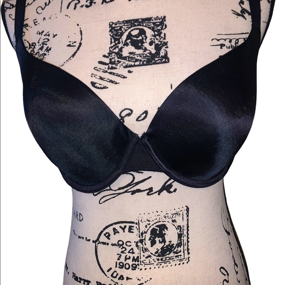 True & Co underwire,padded full coverage bra . Stretch mesh sides , smooth  36DD